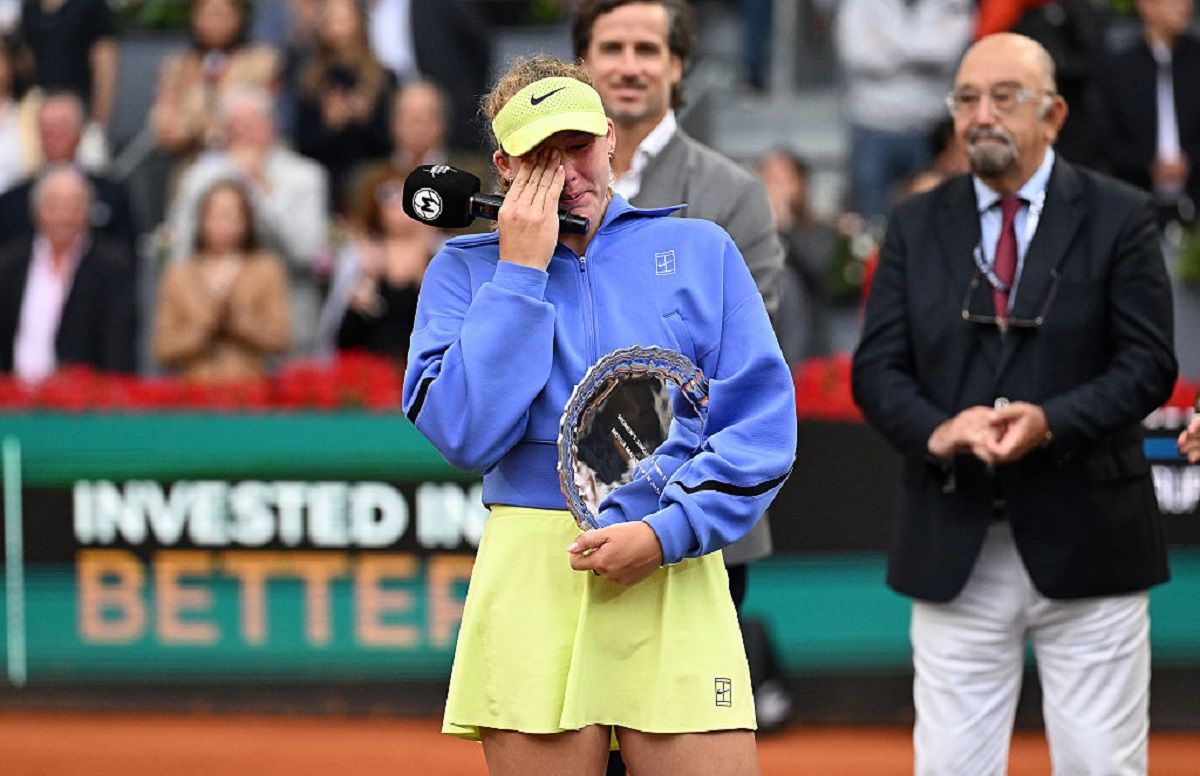Український прапор, Nike і російська програна: мережа веселиться над іронічним образом