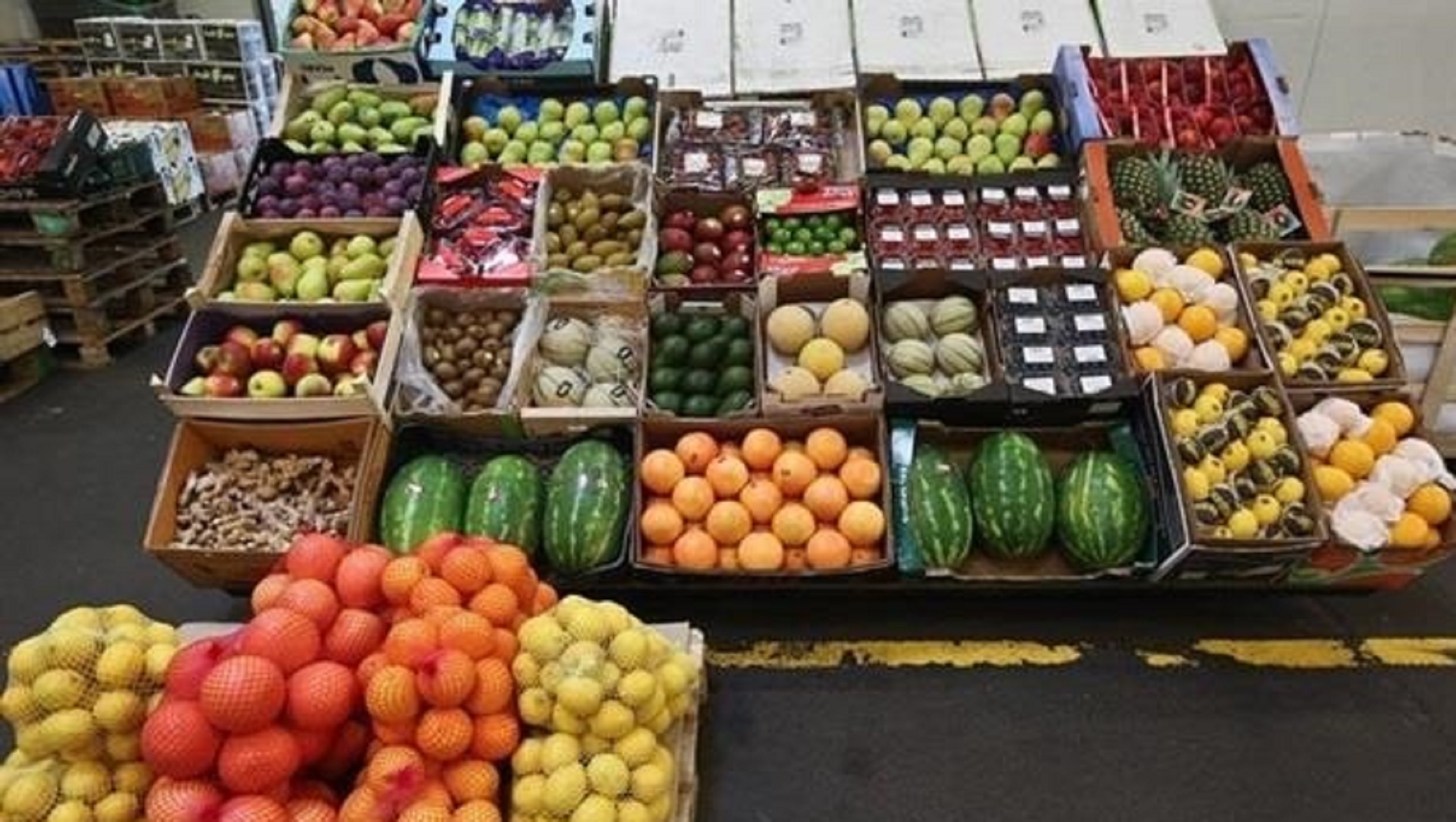 "Літня пастка: небезпечні продукти, які не можна вживати під час спеки - експертні поради лікарів".